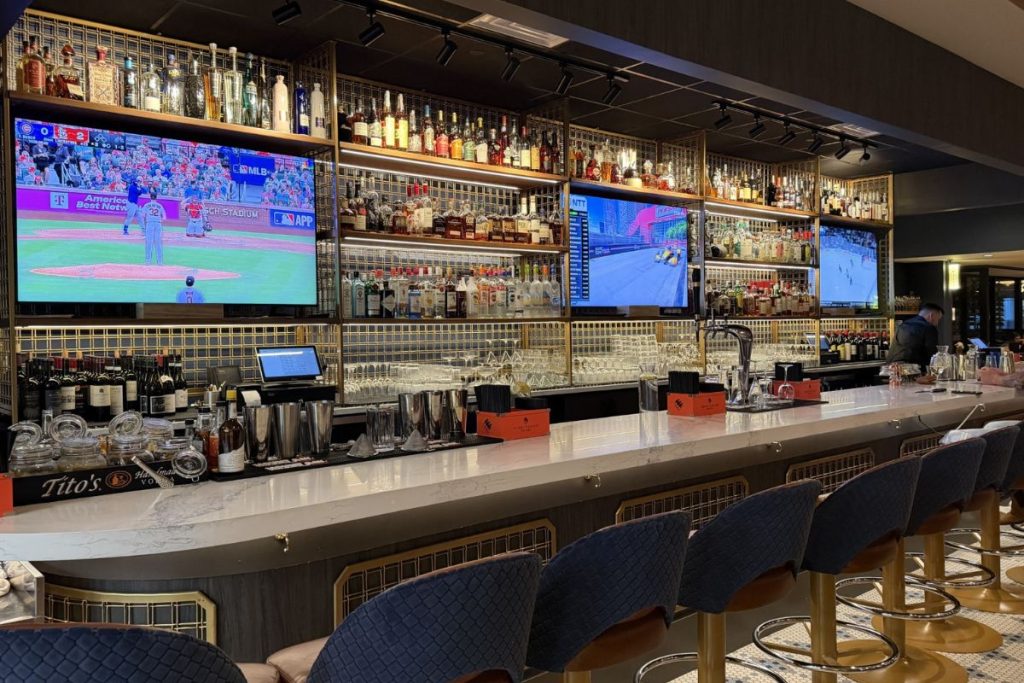 Contemporary bar at Leo's Restaurant in Braintree